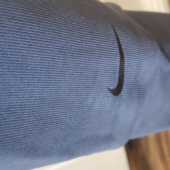 NIKE WOMEN'S DRI-FIT FLEECE CROPPED TRAINING TOP Size XS - Picture 7 of 9